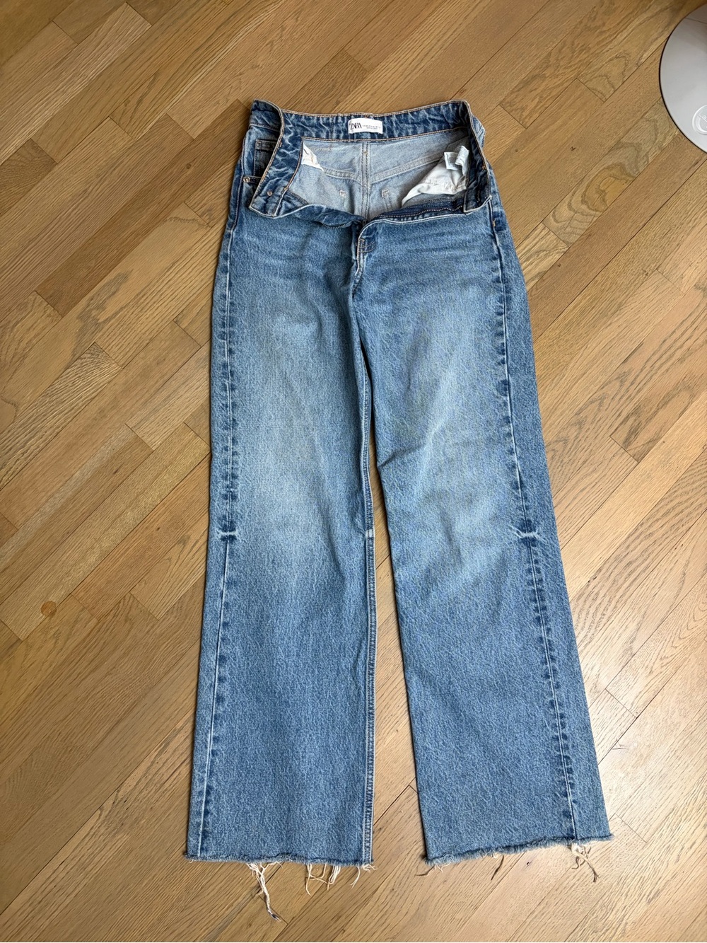 Zara Straight-Leg Blue Jeans size 4